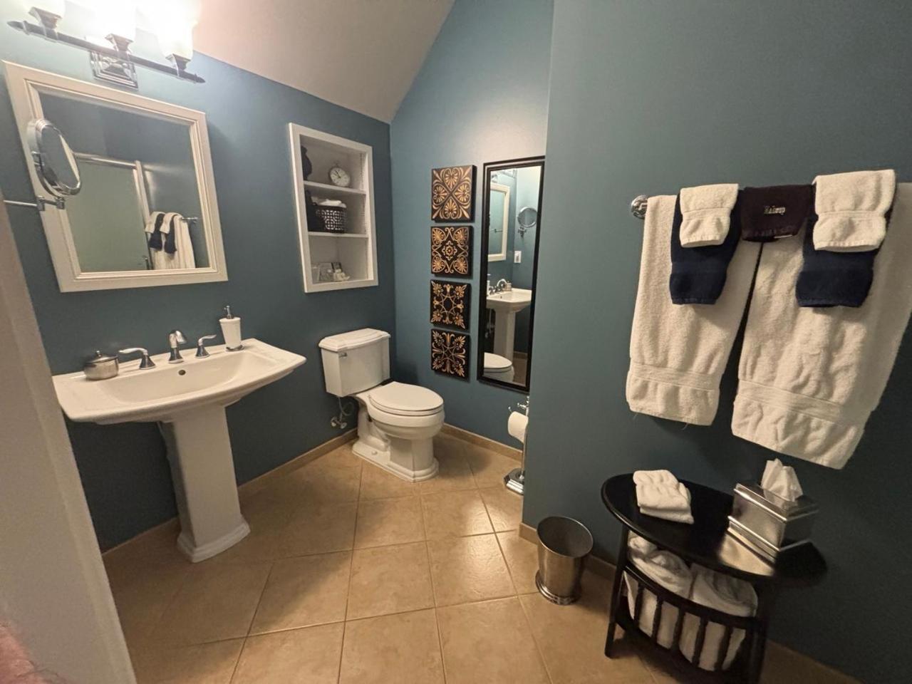 Bed & Breakfast On Tiffany Hill Mills River Rom bilde