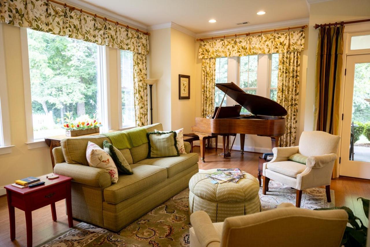 Bed & Breakfast On Tiffany Hill Mills River Eksteriør bilde